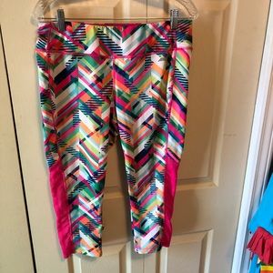 Bright crop leggings